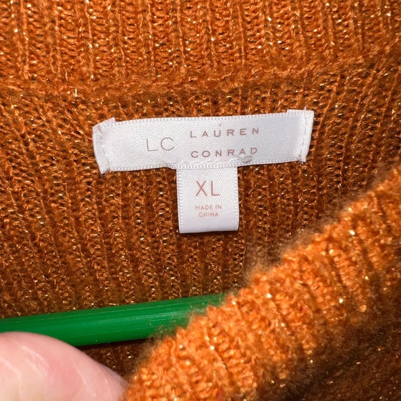 Brand new never worn sweater - Picture 3 of 3